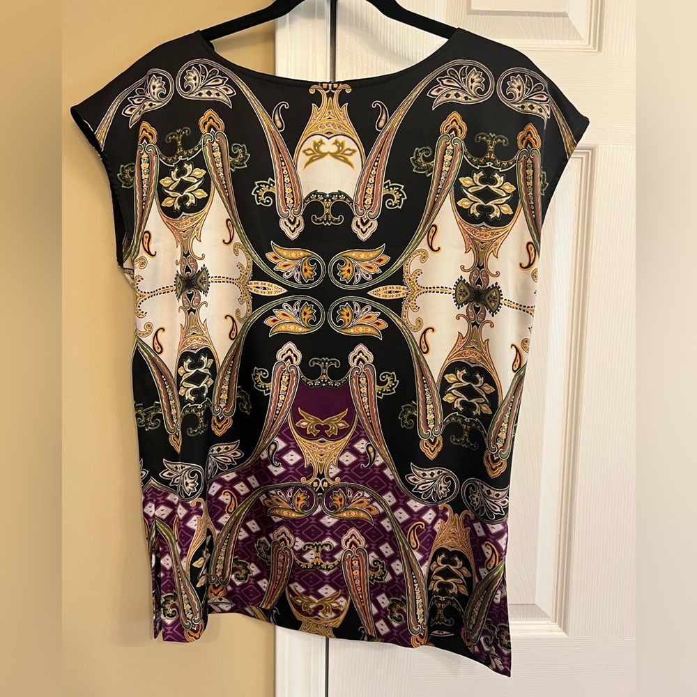Vince Camuto Black and Gold Graphic Blouse